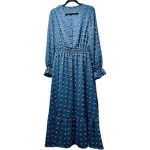 Fashion Brand Women’s Dress Lighter Blue size XL tiny Pom Pom fabric w/ pockets